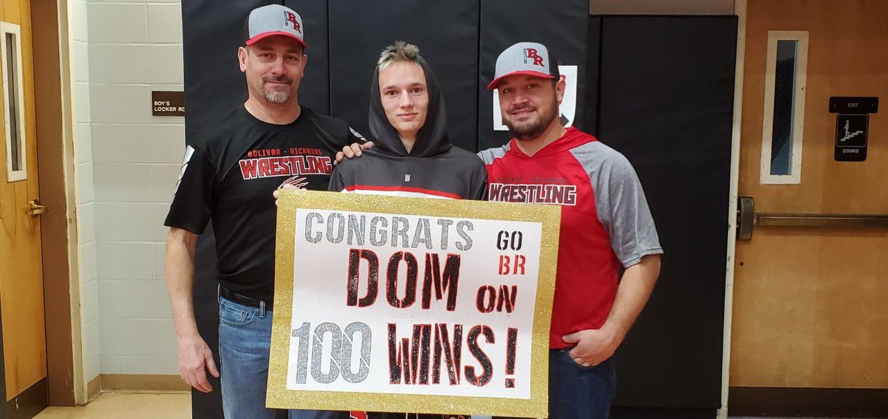 Stone reaches wrestling milestone